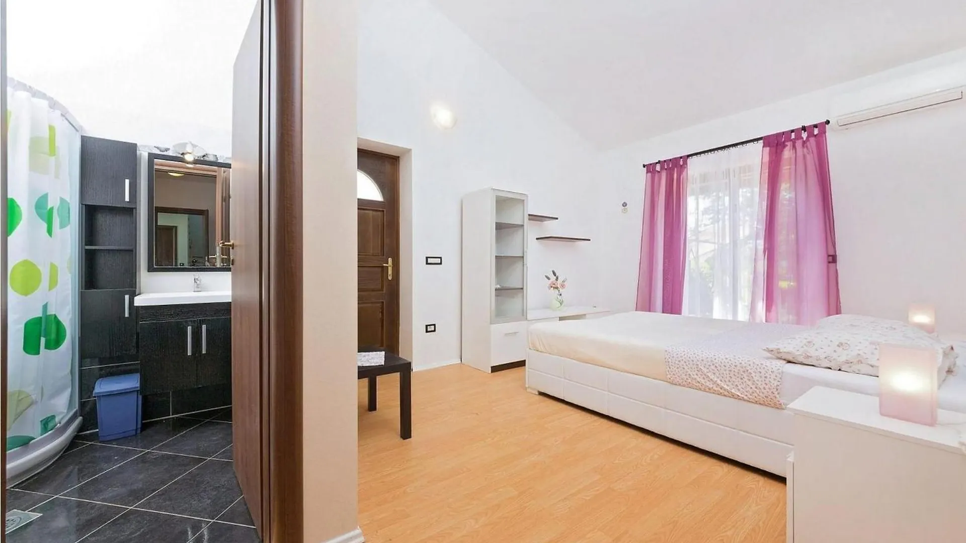 House Dolly Villa Porec 0*,  Croatia